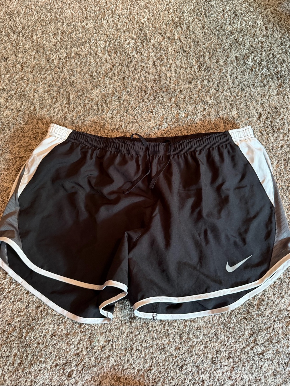 NWT Nike Women’s Black and White Athletic Running Shorts